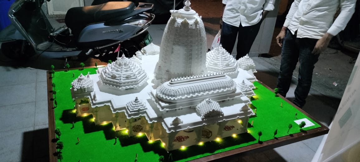 Shri Dhuniwale dadaji darbar, Khandwa, Madhya Pradesh thumbnail 2